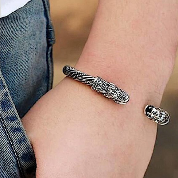 Sterling Silver Plated Serpent Viking Wolf Head Cuff Bracelet - Picture 5 of 7